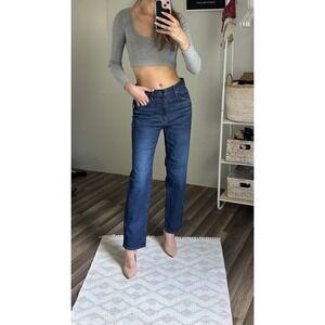 0121. NWT Universal Thread Dark Wash Straight Leg Jeans High Rise